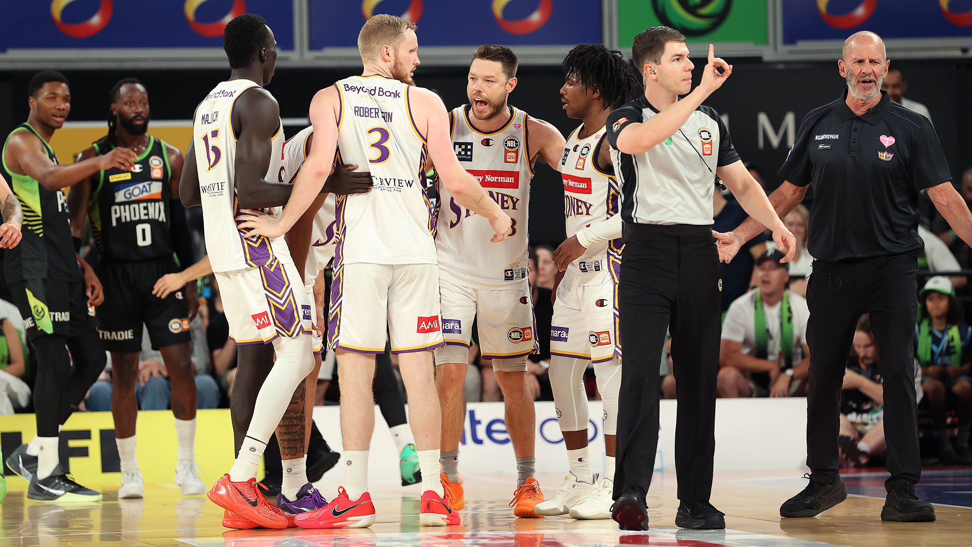 No backing down: Sydney meets fire with fire