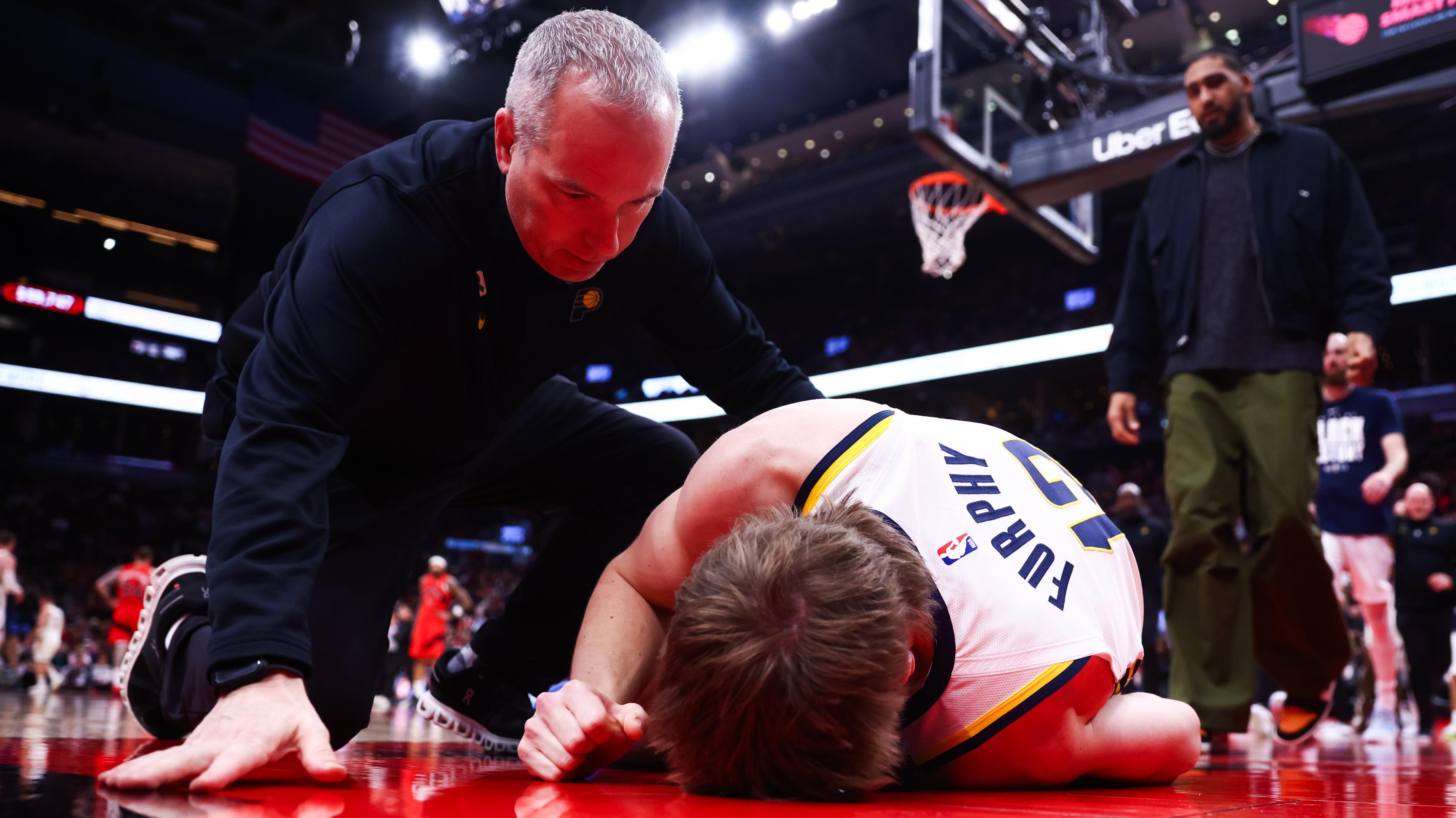 Aussies Abroad: Rising star suffers knee injury