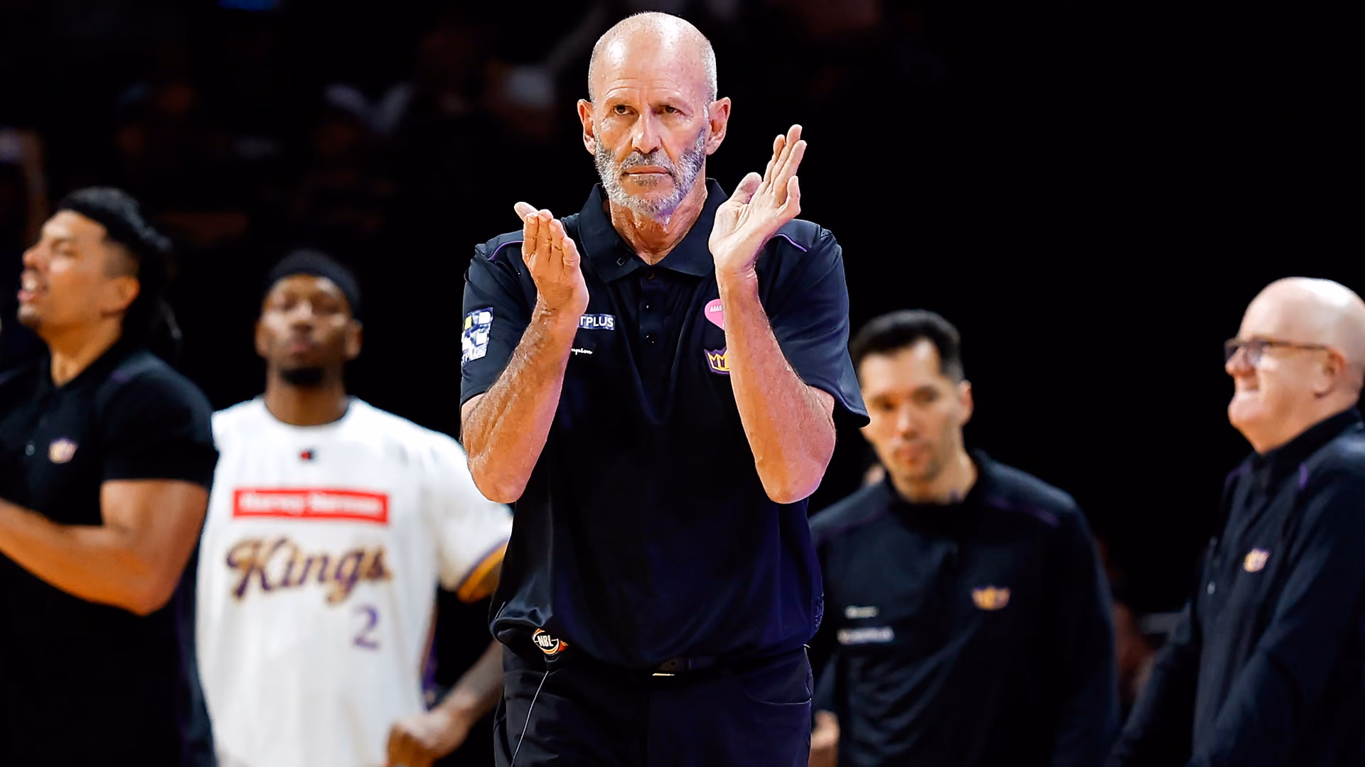 Kings blow out 'Cats to go back top