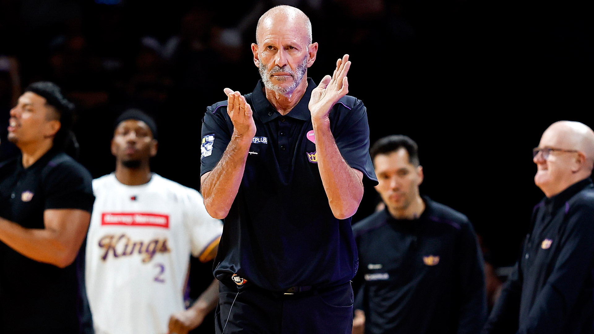 Kings blow out 'Cats to go back top