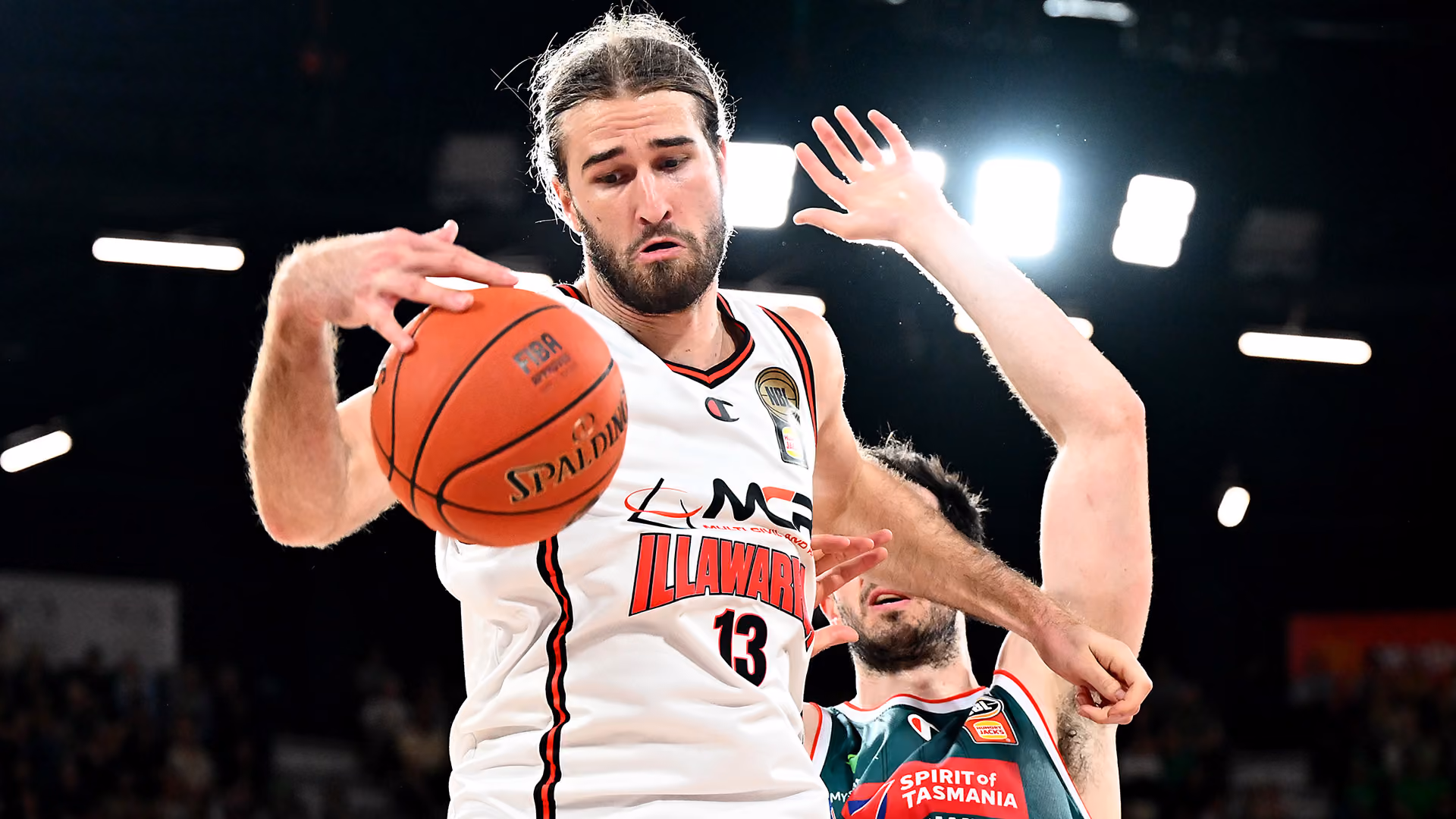 Hawks finish on a high, JackJumpers falter