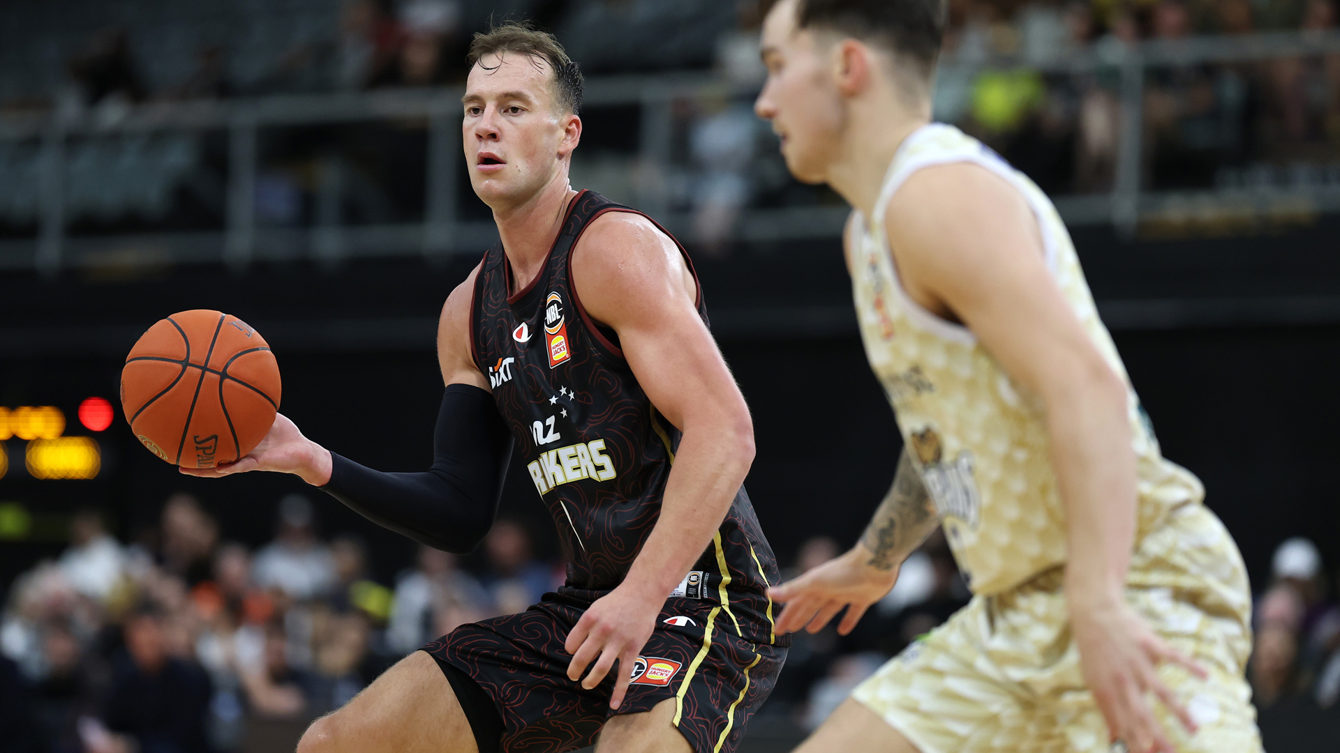 Mennenga returns to torch former side