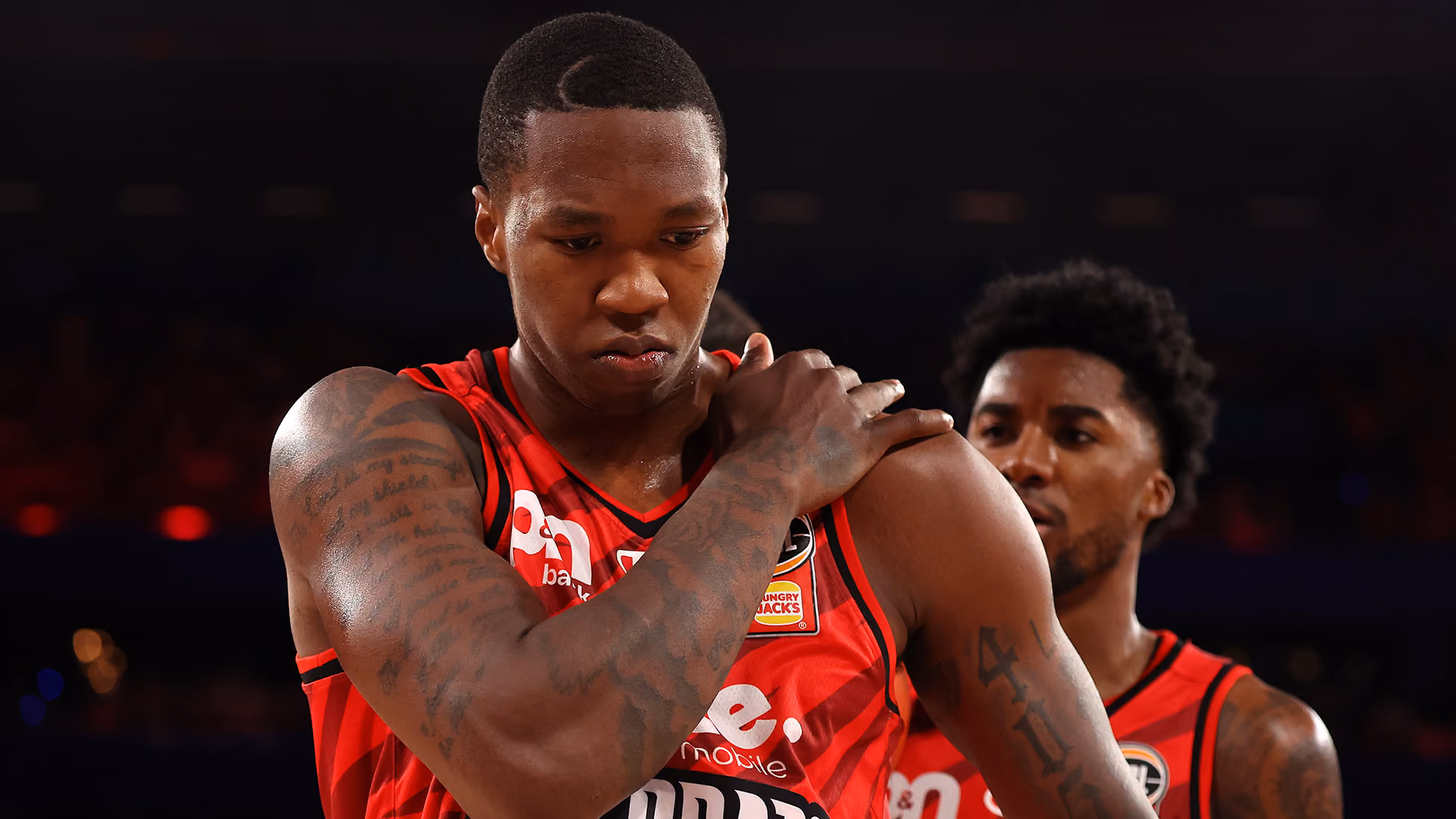 'Cats hold out Sixers to finish fourth