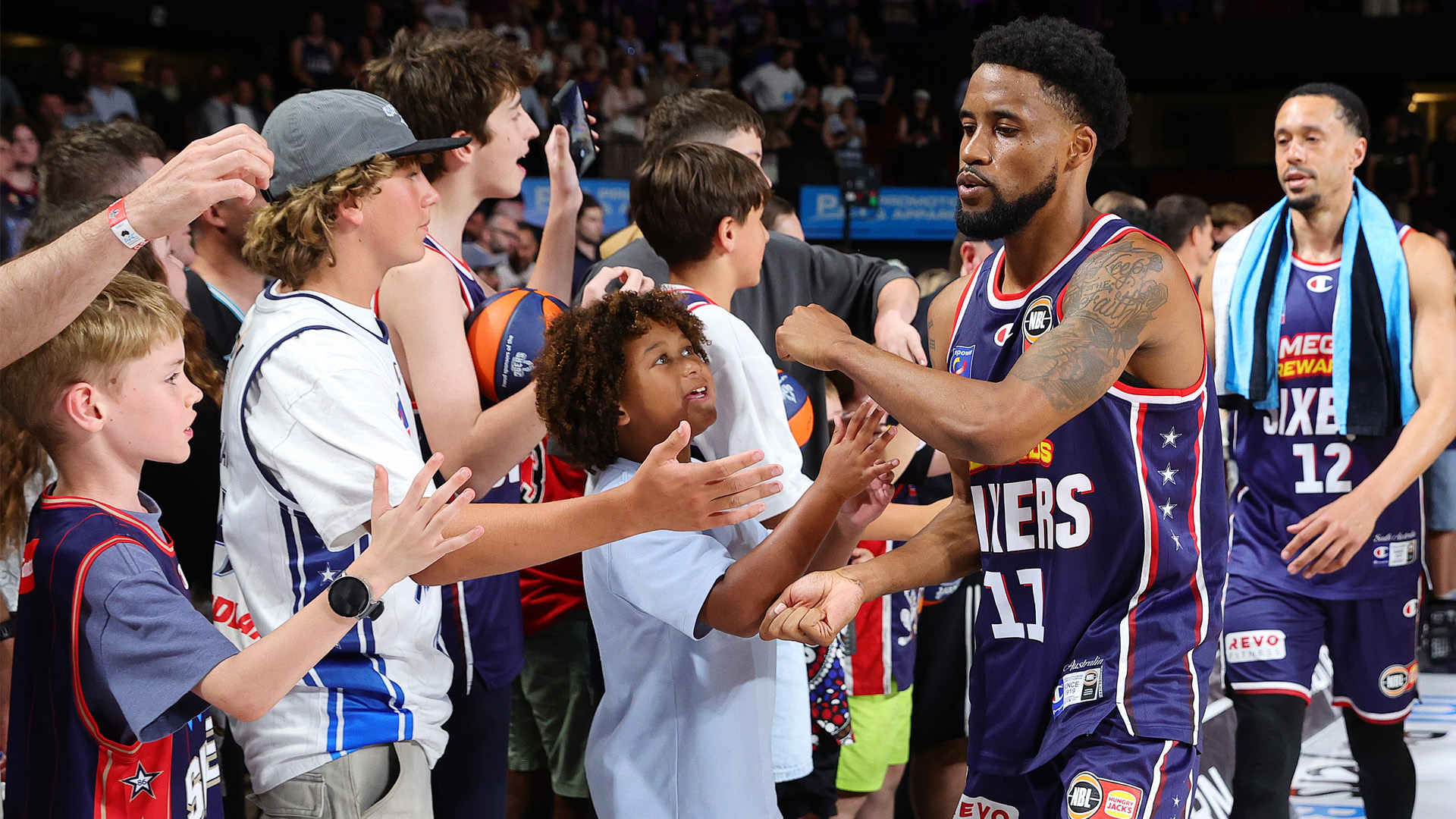 Cotton too much for Phoenix in Game 1