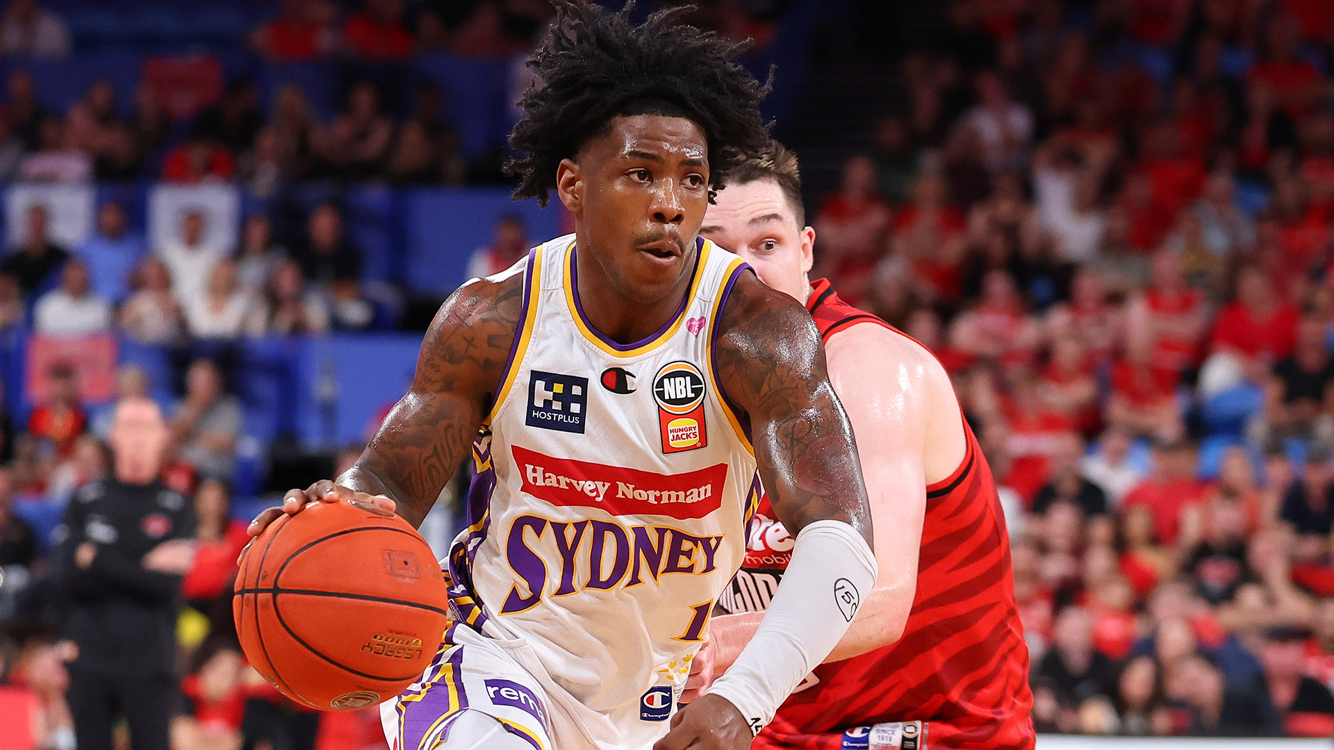 Perth faces Davis dilemma in Playoff opener