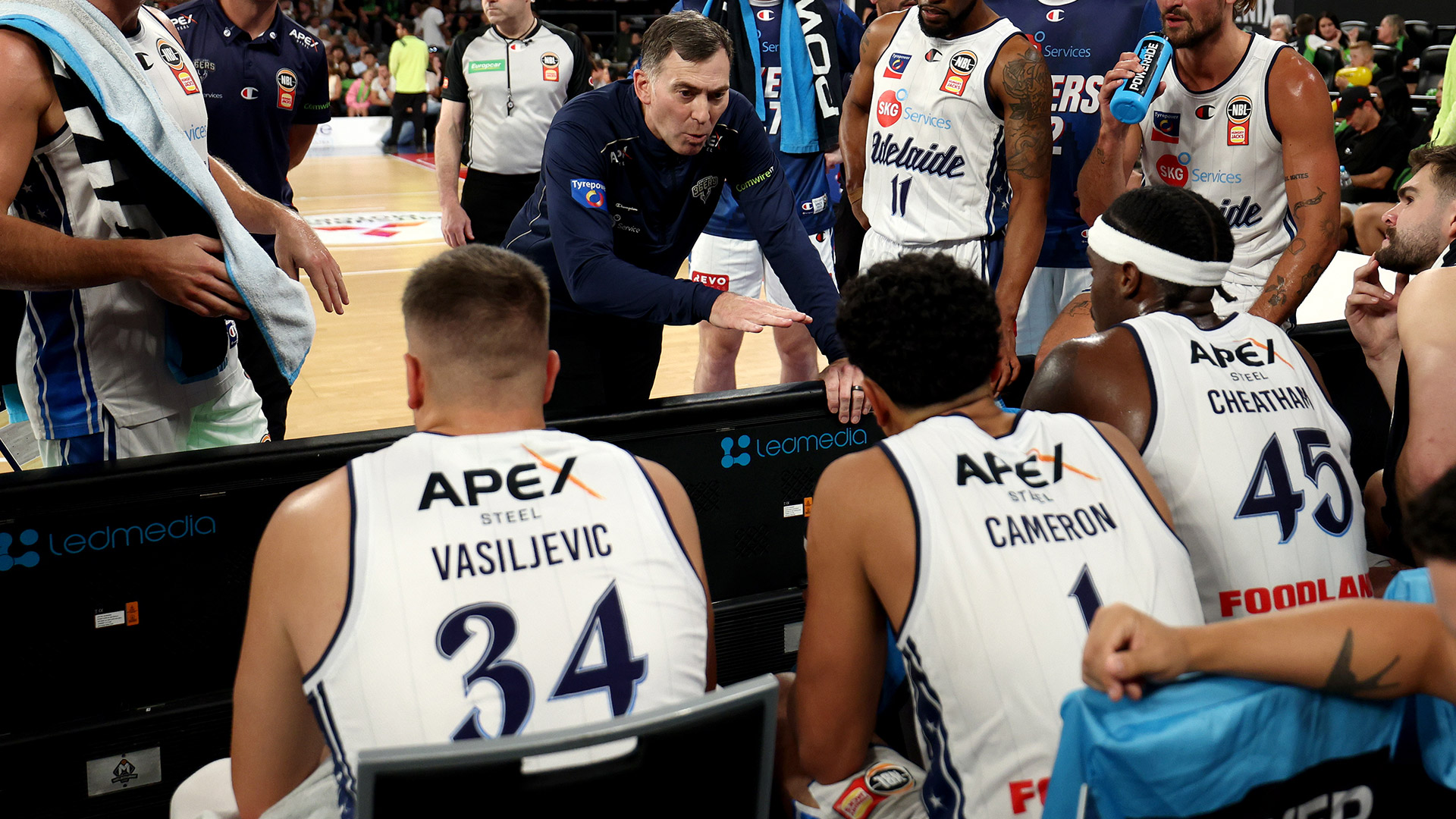 No divide, no panic at 36ers