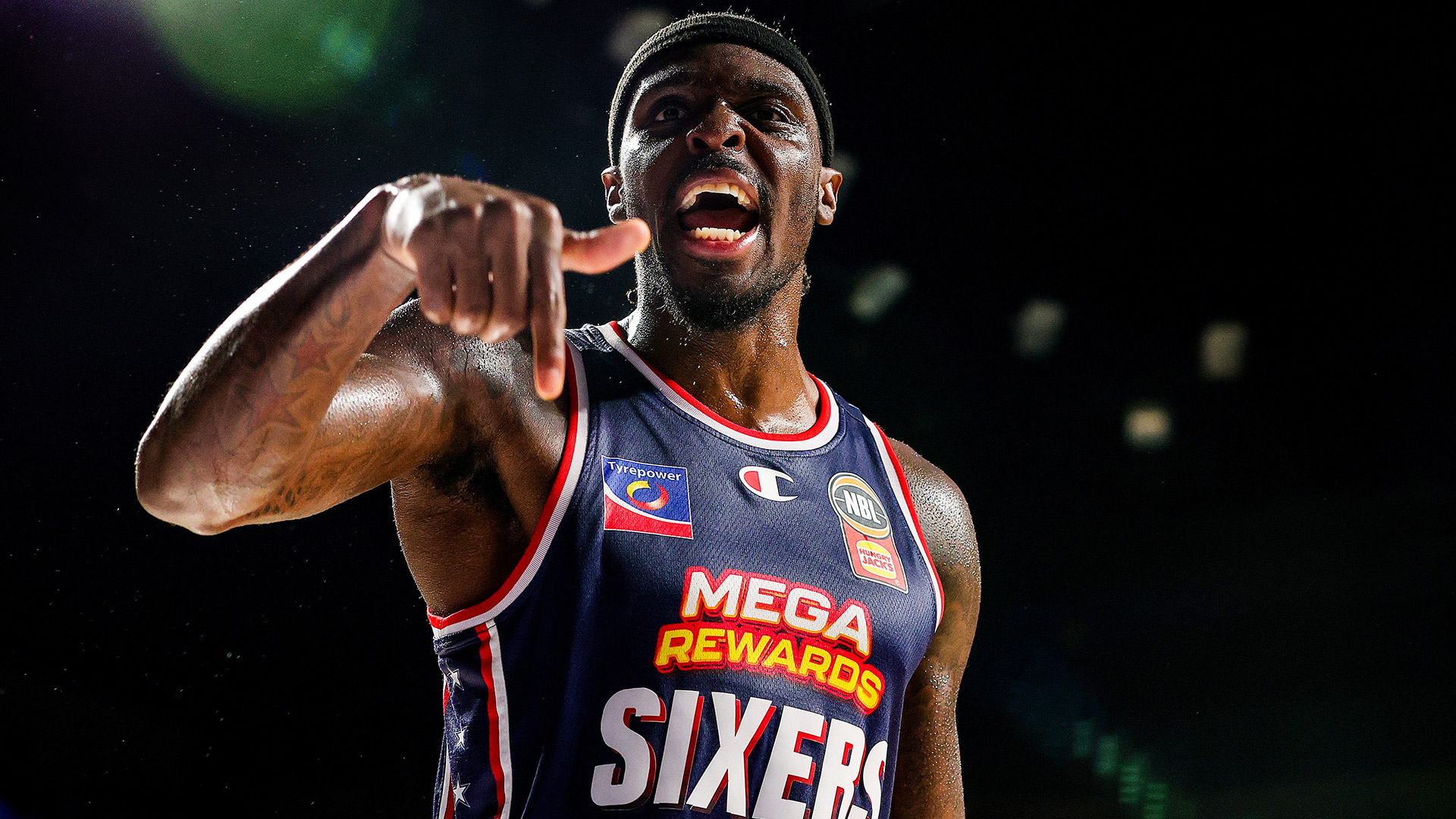 Put the brooms away: Gaze tips Adelaide fightback