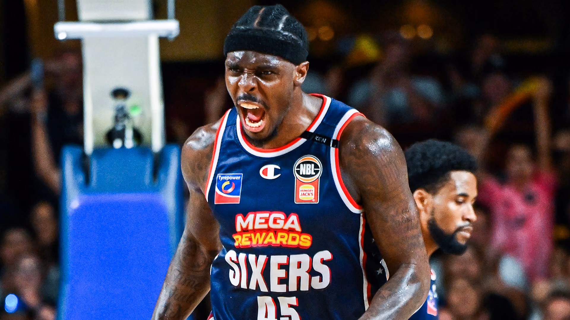 "All the pressure on them": Adelaide embraces underdog tag
