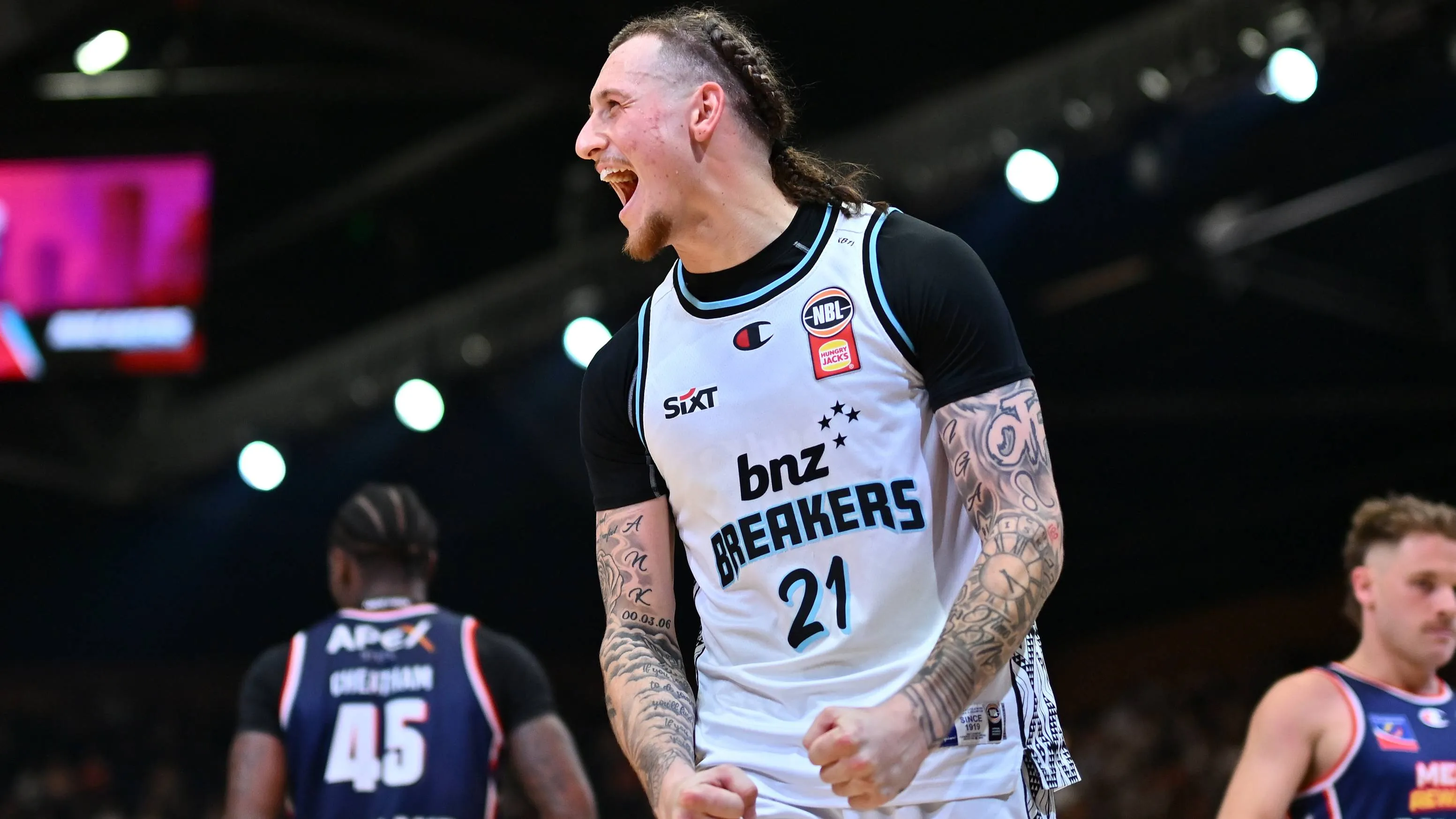 Breakers sign exciting Tall Black to new deal