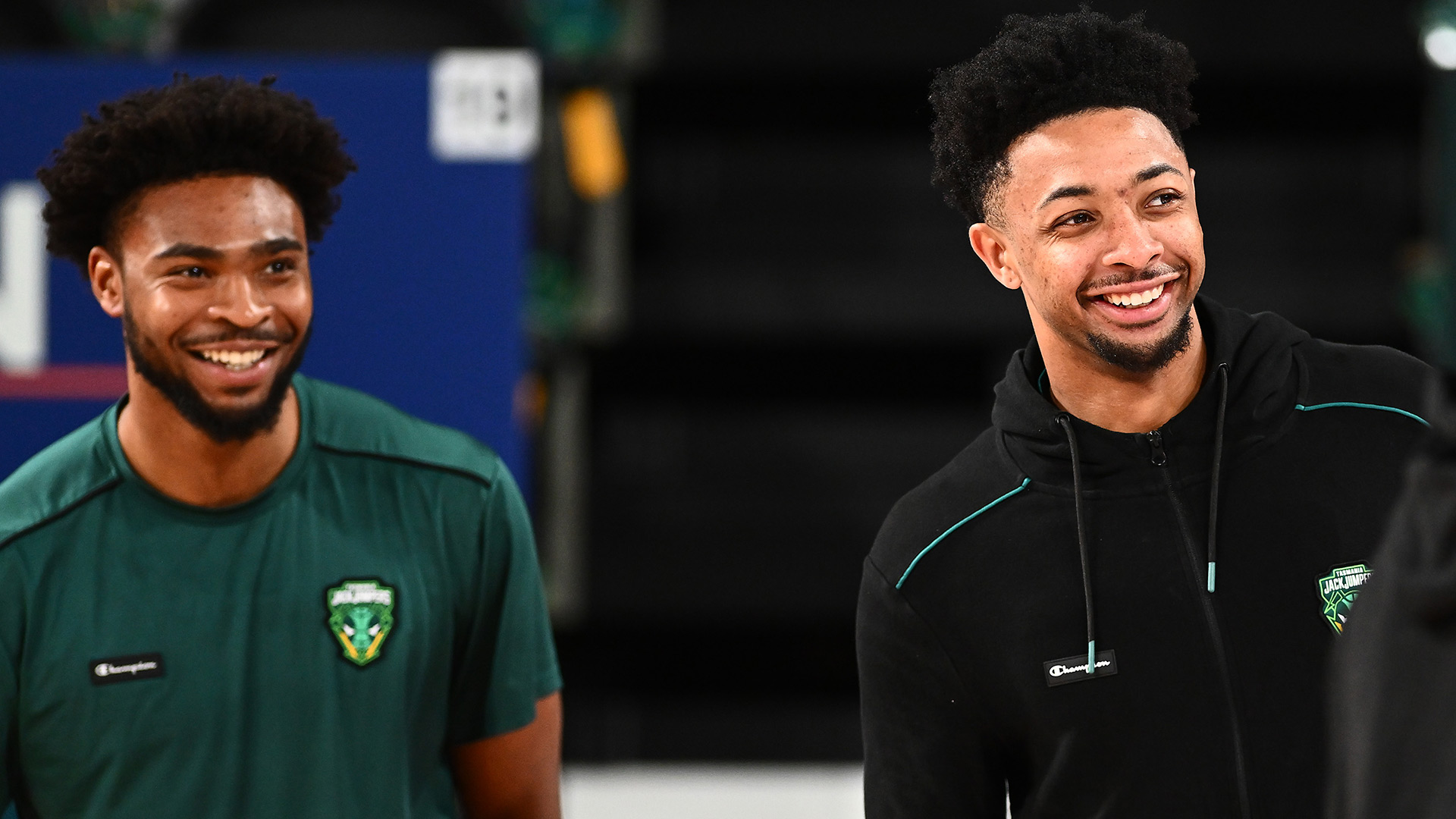 JackJumpers re-sign sharpshooting import
