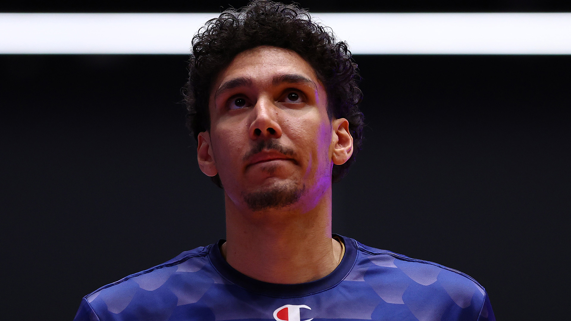 Taipans re-sign athletic big man