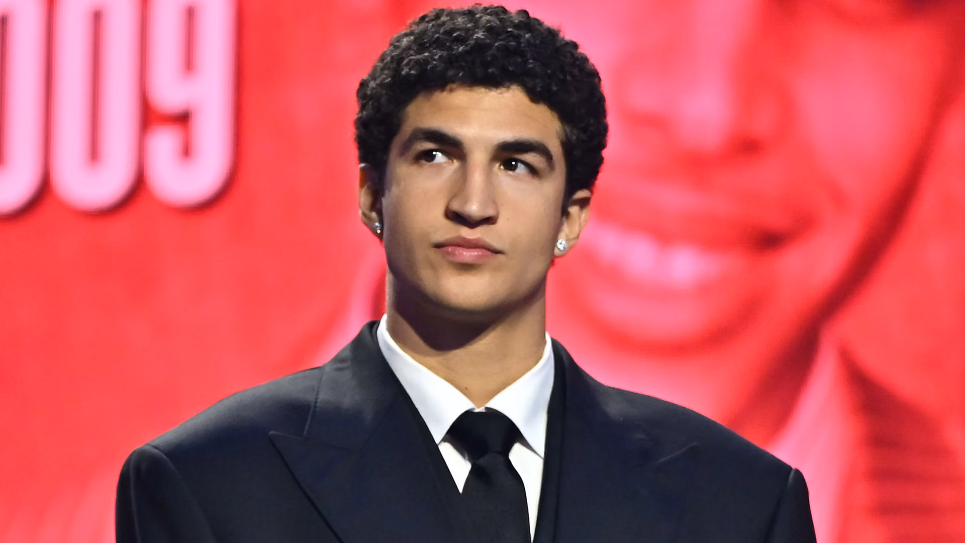 "I have no words": Emotional Lopez reflects on historic Draft night