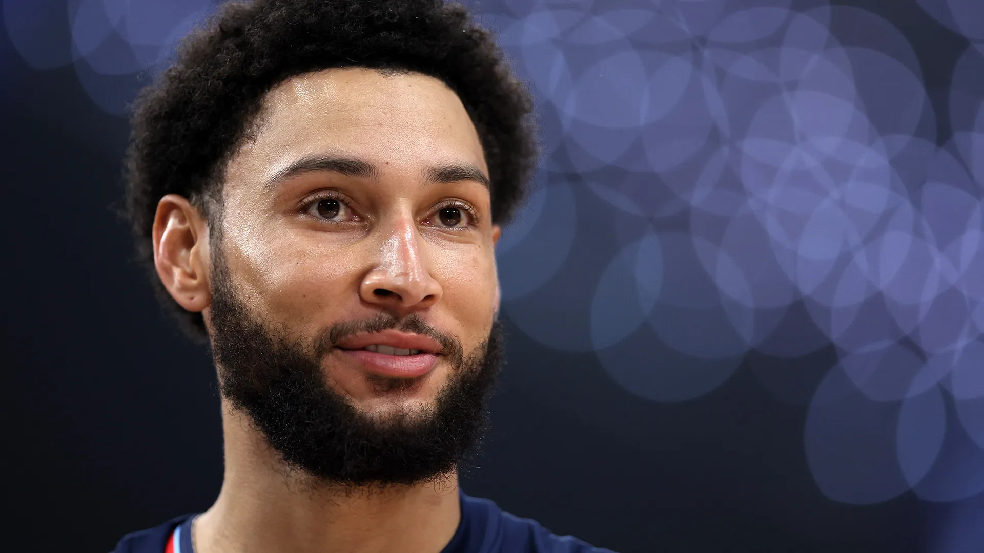 Simmons comeback gathers momentum