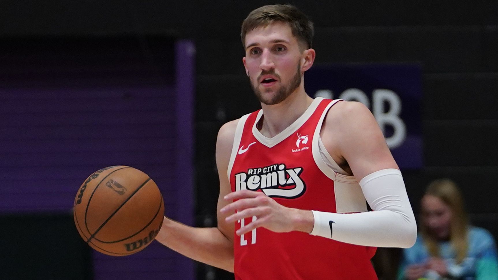Reigning champs add firepower to front court