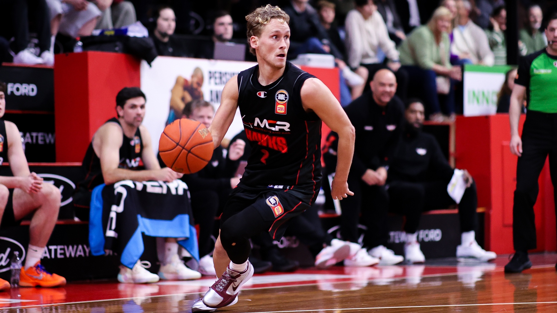 Hawks' experience guides first-up win