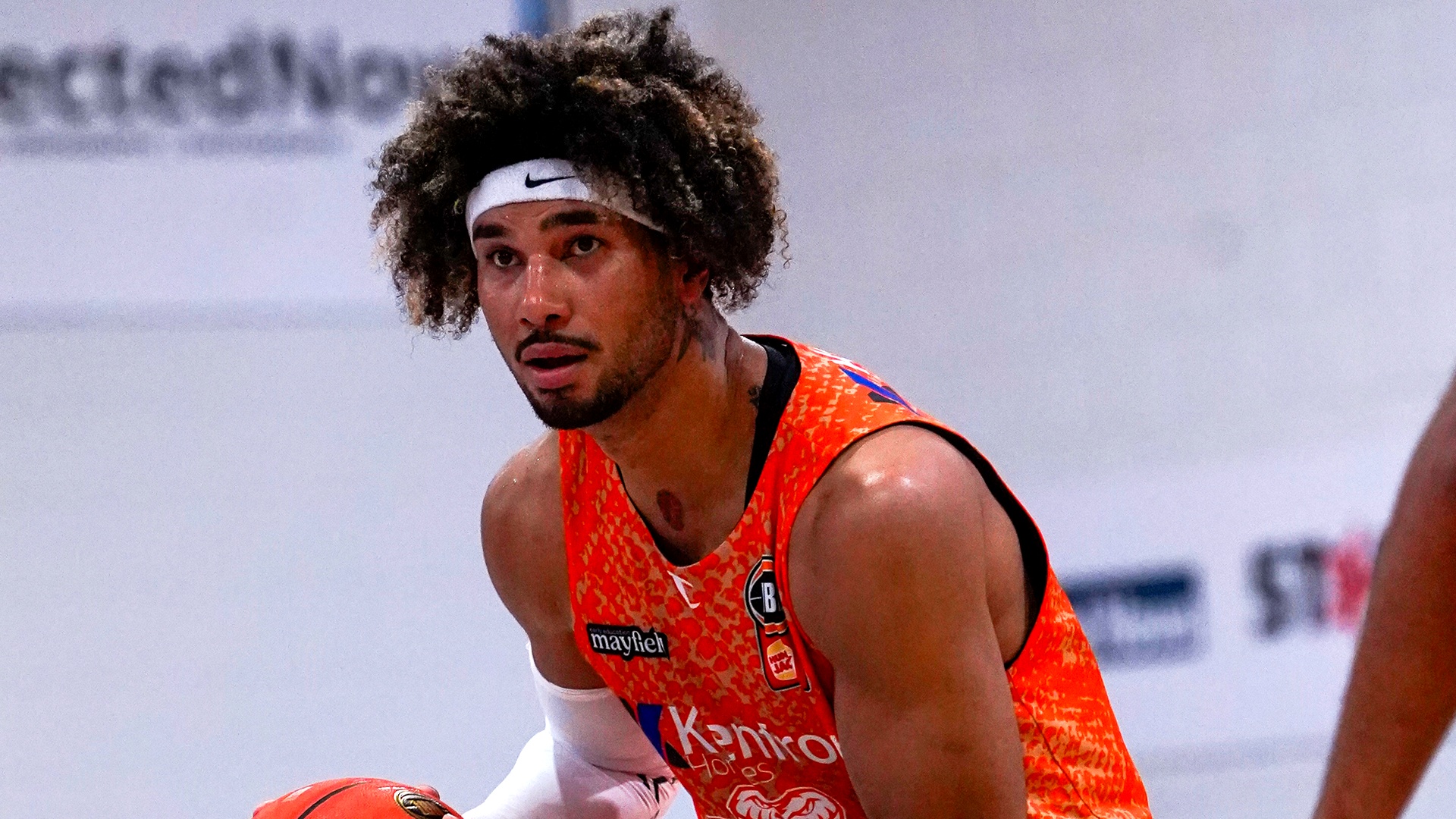 Pinder looking right back home in orange