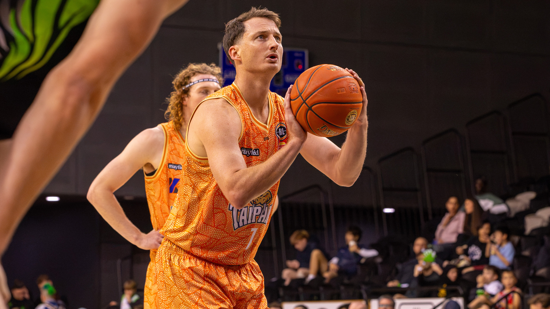 Hot shooting Snakes beat Phoenix
