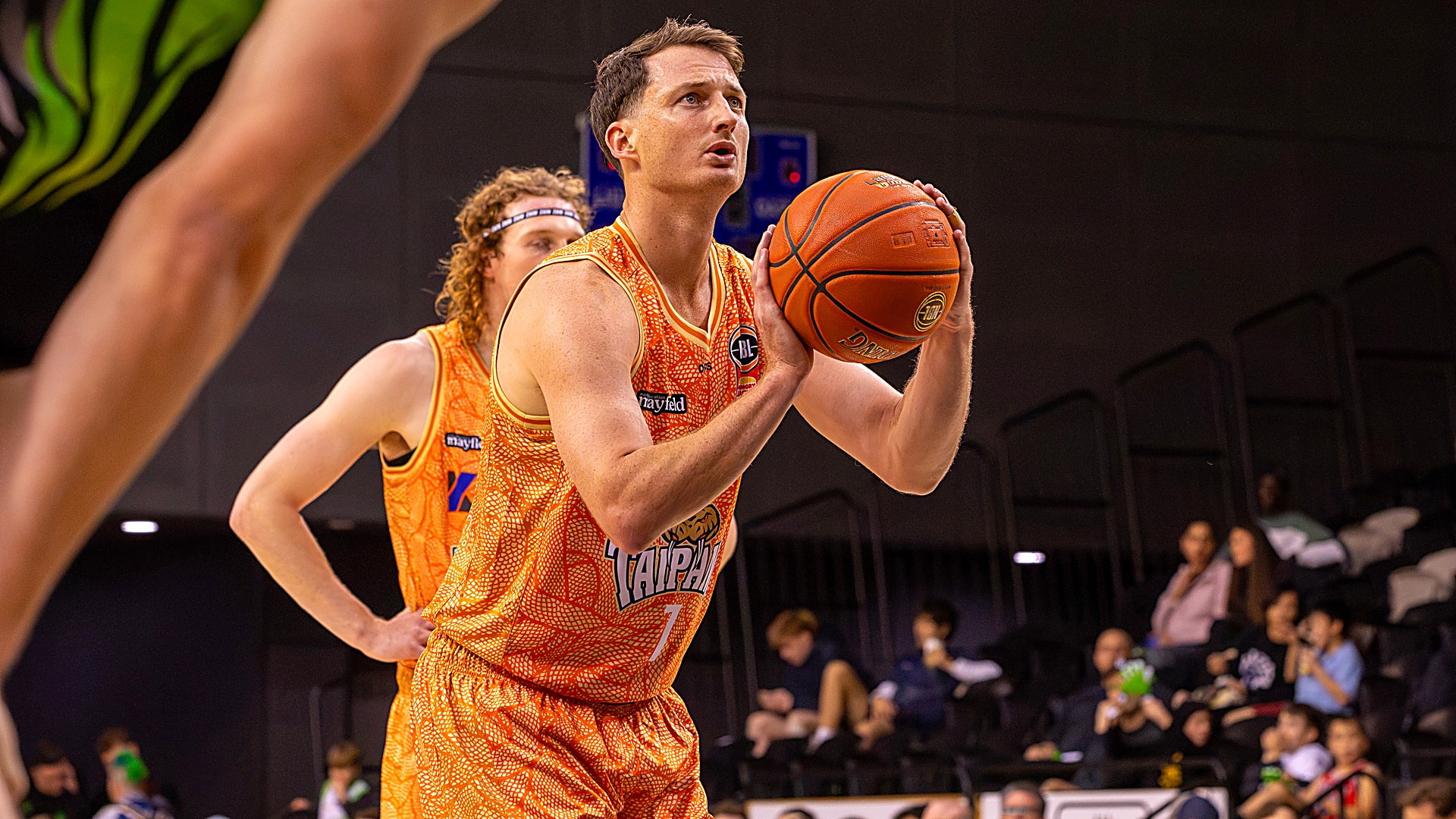 Hot shooting Snakes beat Phoenix
