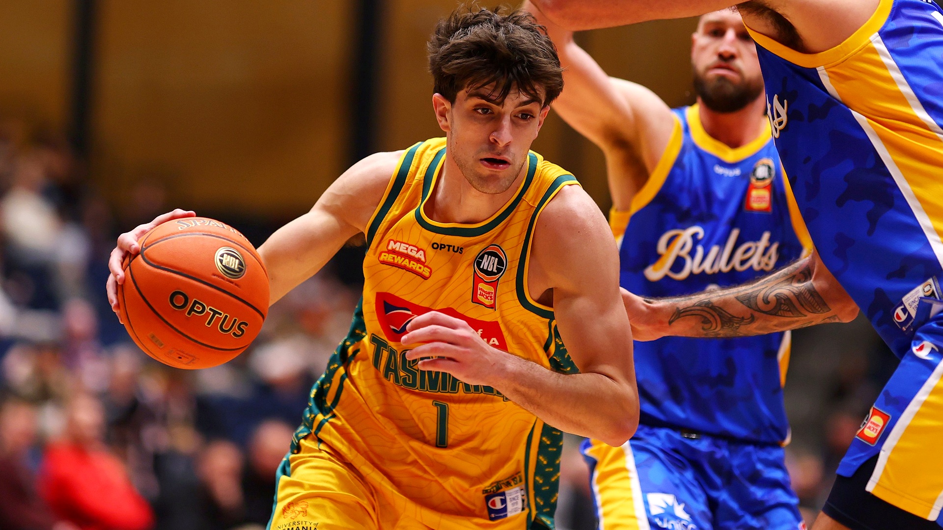 Armstrong, Mackinnon shine at Blitz
