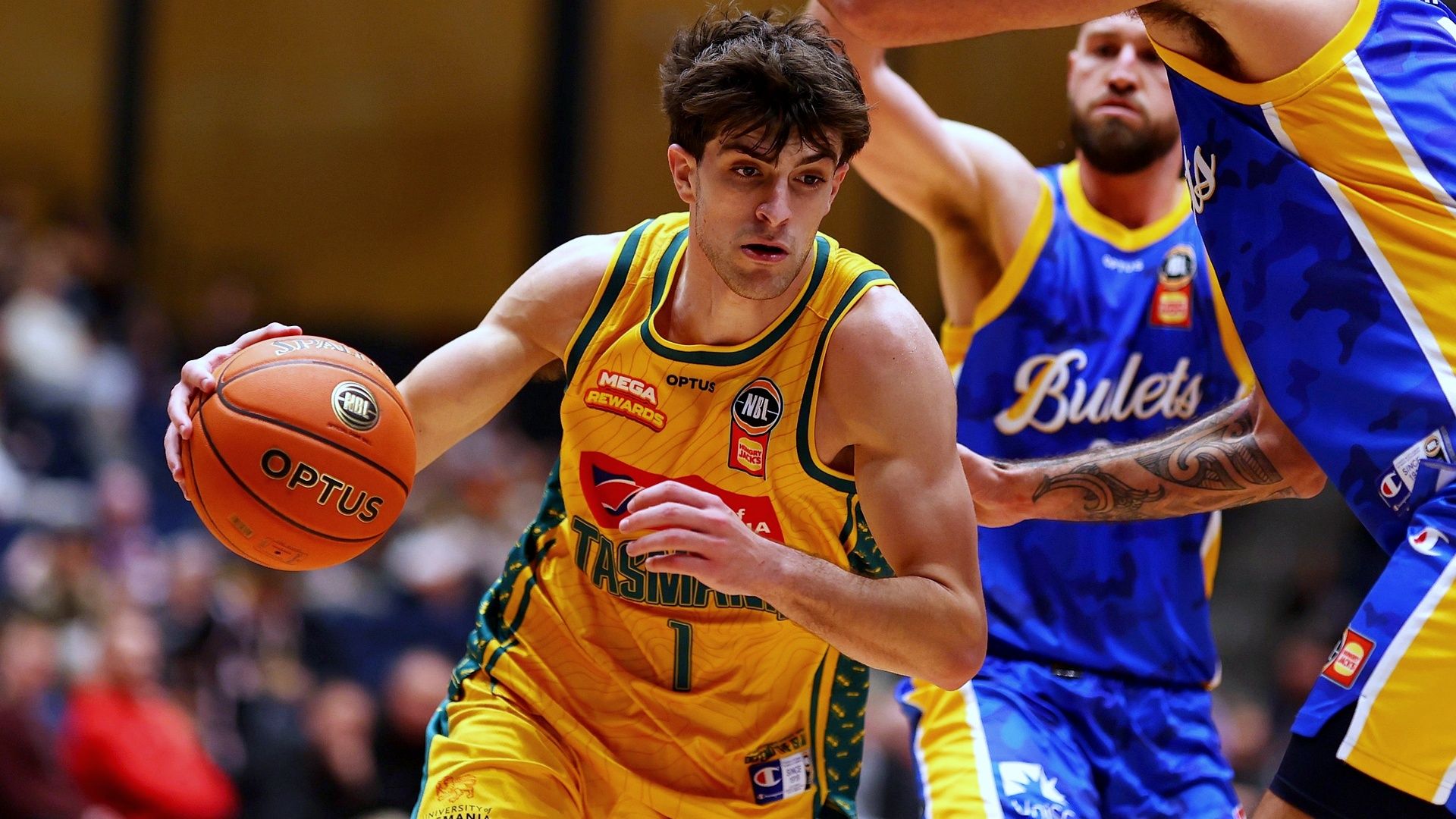 Armstrong, Mackinnon shine at Blitz