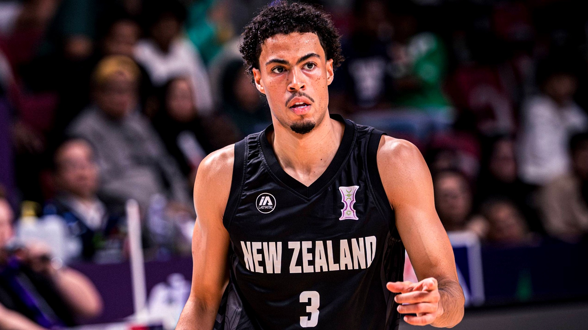 Fit for a King: Breakers confirm Tall Black's signing
