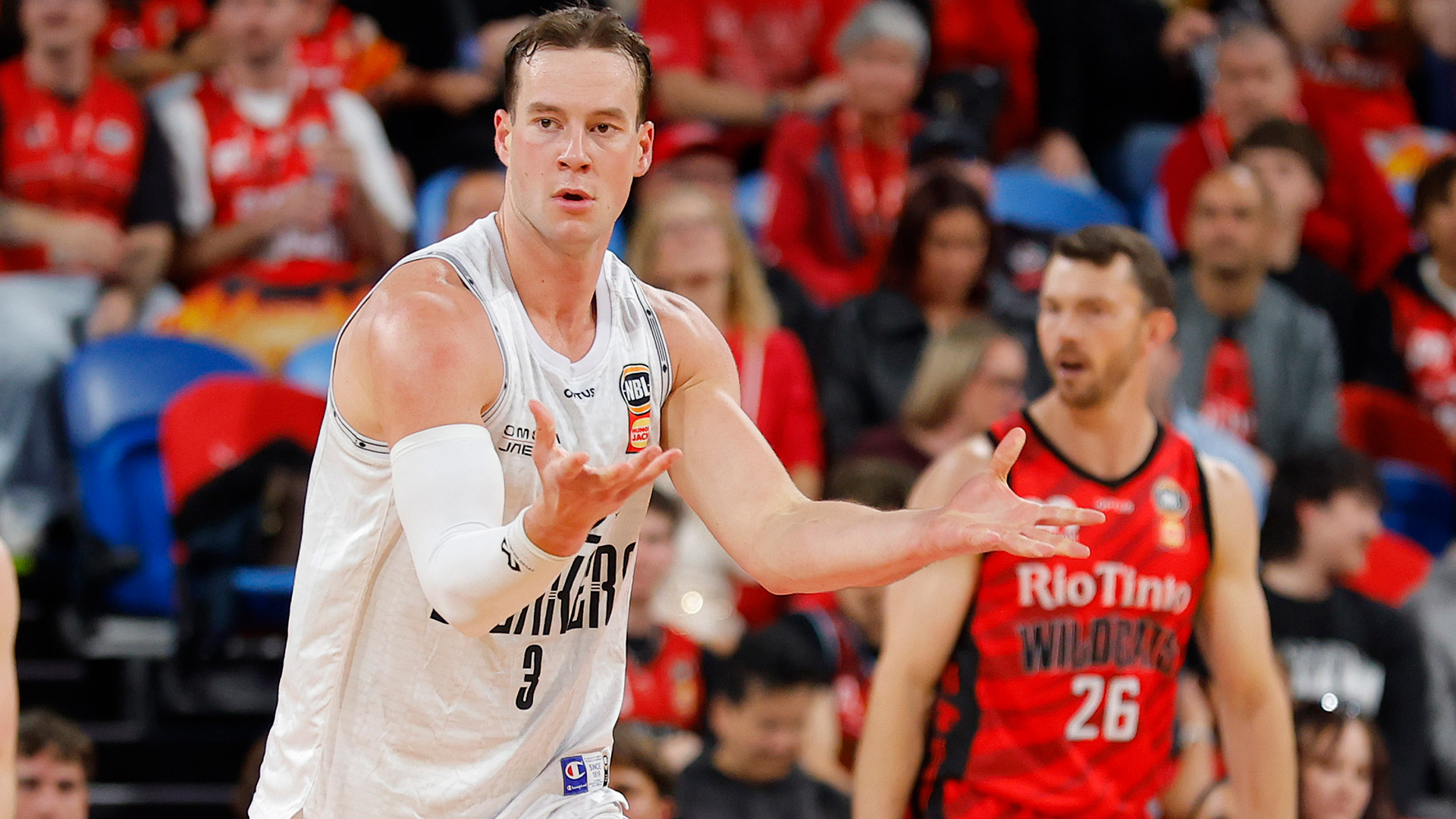Breakers chase revenge on return to Perth