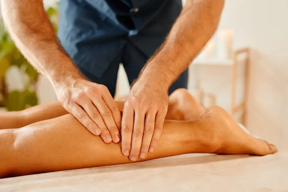 Sportmassage in Klagenfurt – gezielte Behandlung von beanspruchten Beinmuskeln