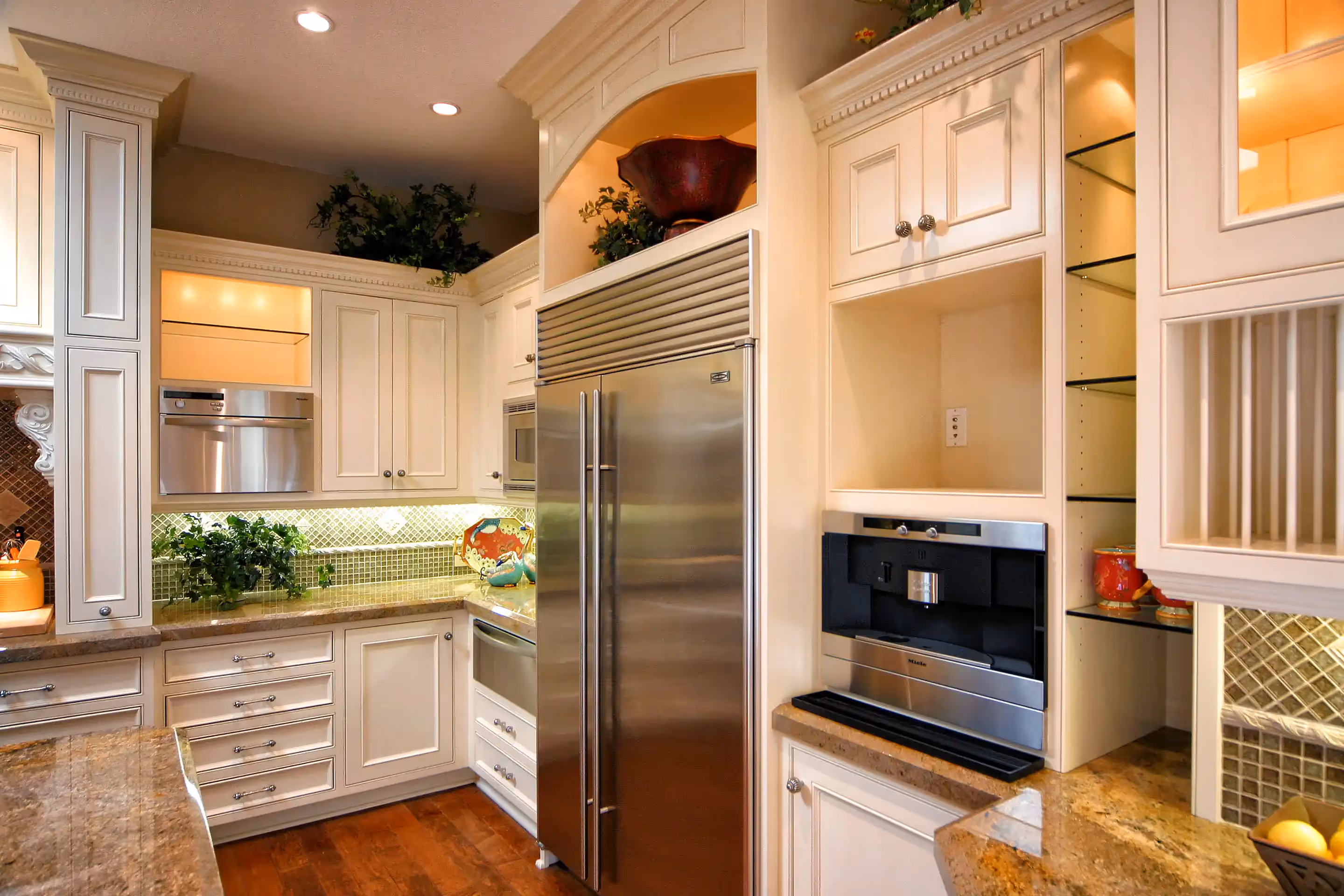 Interior Painting. White Oak Painting, Burlington, Iowa. Call ‭(319) 850-9137‬