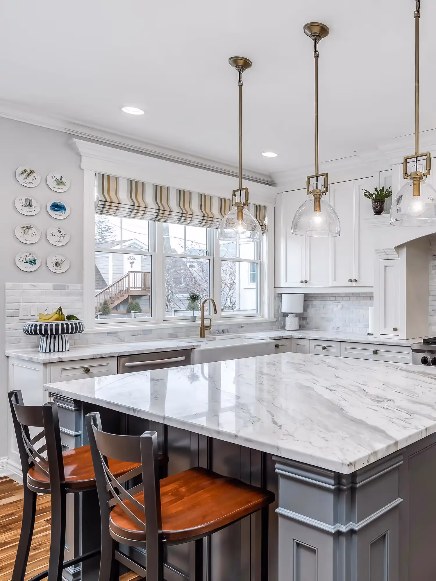 Cabinet refinishing. White Oak Painting, Burlington, Iowa. Call ‭(319) 850-9137‬