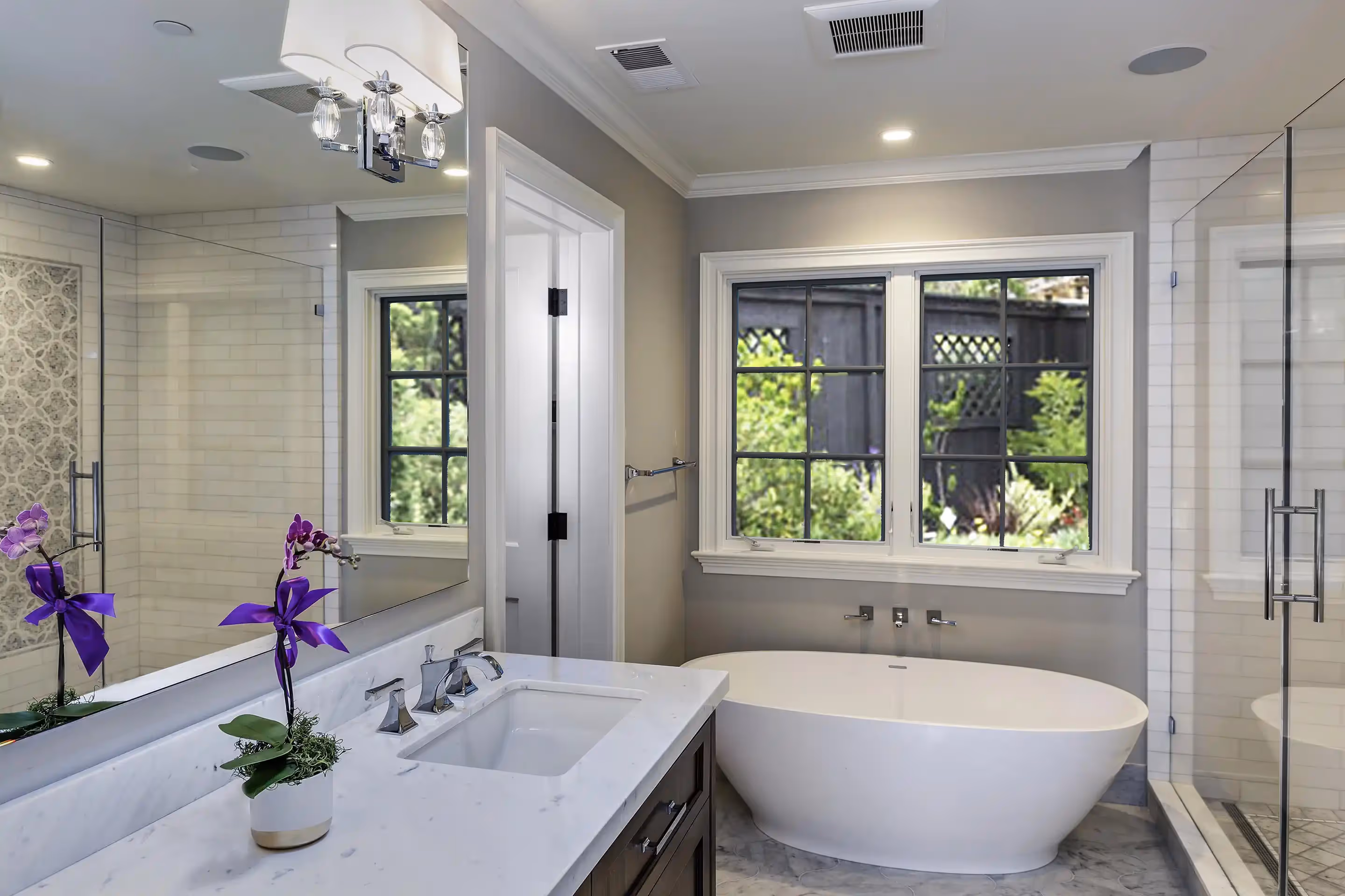 Cabinet refinishing. White Oak Painting, Burlington, Iowa. Call ‭(319) 850-9137‬