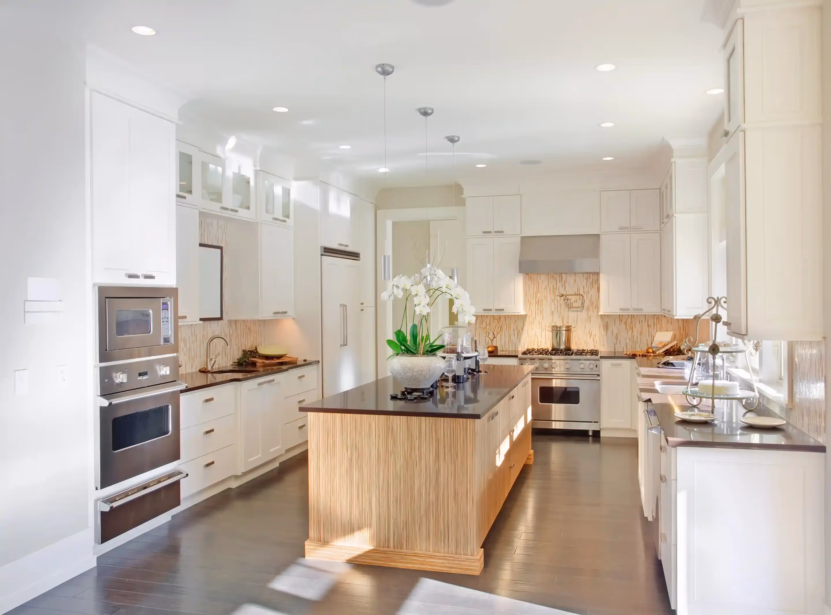 Interior Painting. White Oak Painting, Burlington, Iowa. Call ‭(319) 850-9137‬