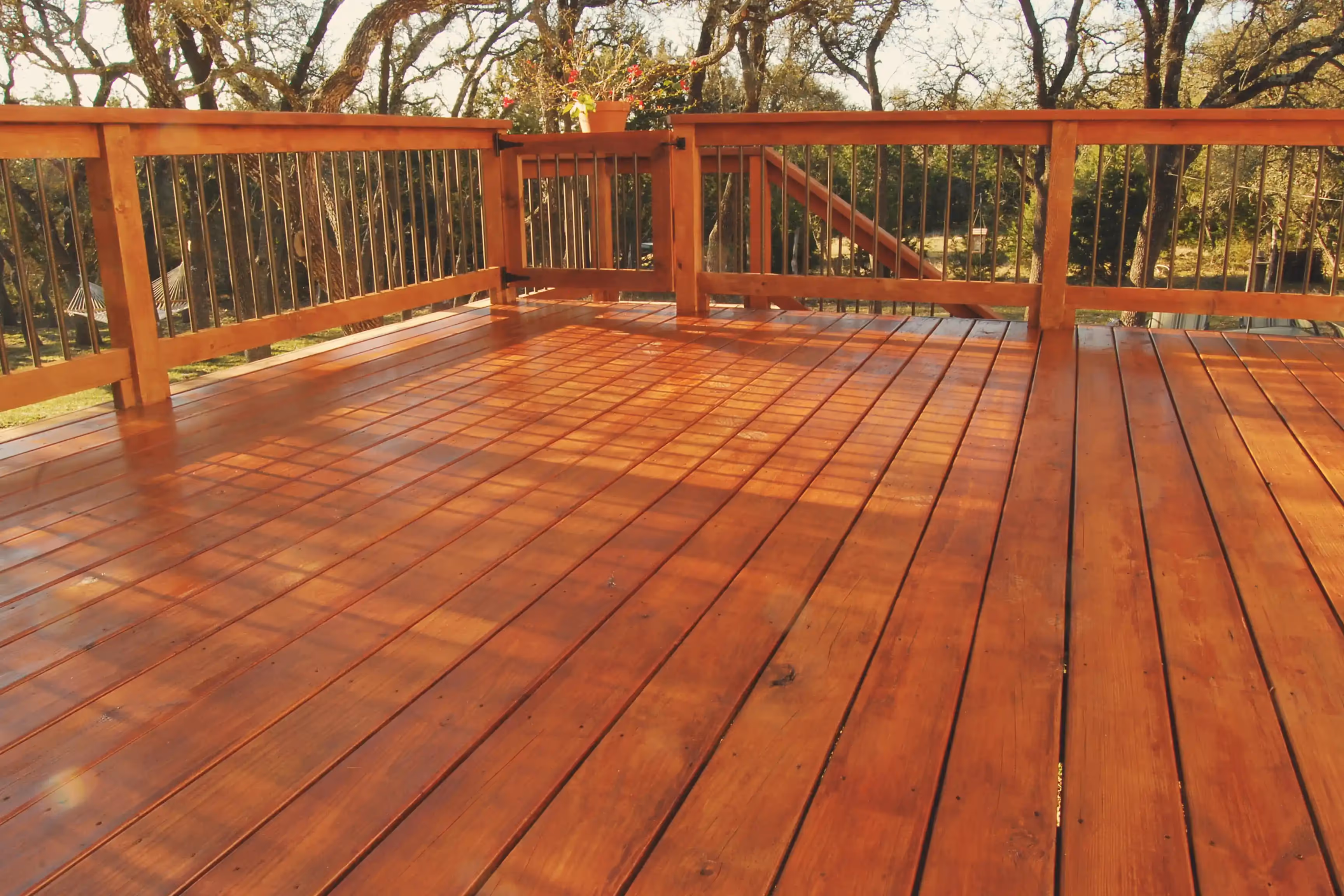 How much does it cost to paint a deck?