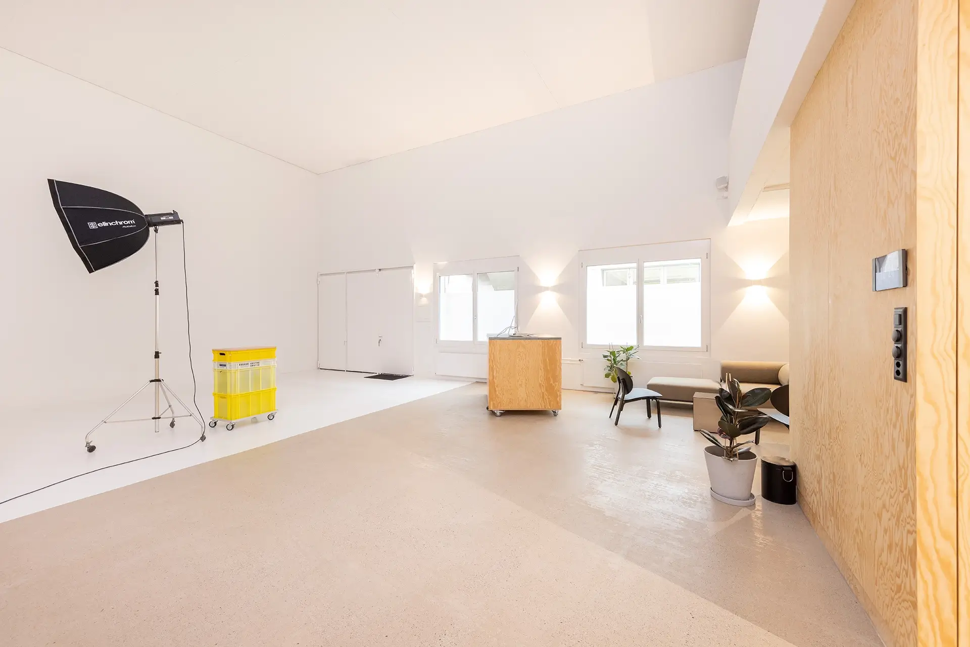 Studio mit Backdrops und Blitz