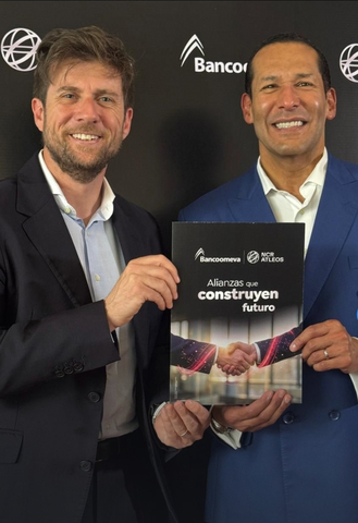 Jimmy Tarazona, Vice President of Global Network Expansion at NCR Atleos (left), and Dr. Marco Antonio Rizo Cifuentes, President of Bancoomeva (right), mark the launch of the NCR Atleos Cashzone ATM network in Colombia, expanding access to reliable, convenient cash for consumers nationwide.
