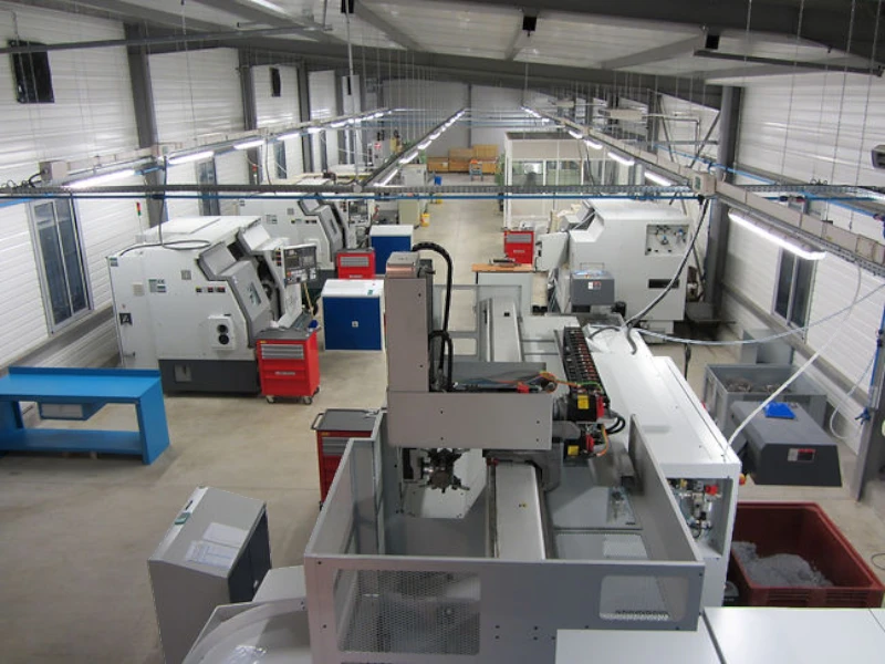 Équipes d'une entreprise de Mécanique de précision, Usinage, Tournage, Fraisage à Toulouse, Muret, Saint-Gaudens