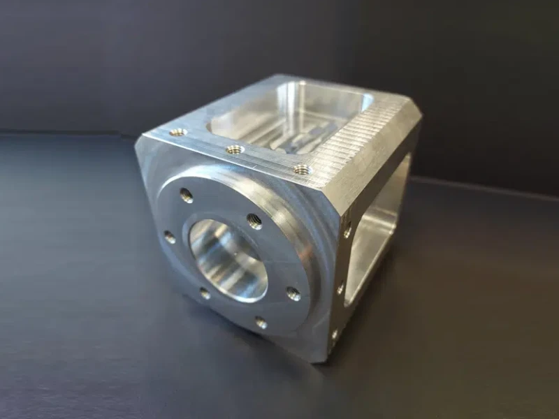 Salariés et locaux de MGL Béziers : Usinage, Maintenance industrielle, Soudure, Mécanique de précision - Hérault