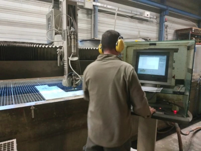 Salariés et locaux de Atlantic Aqua Découpe (AAD) : Découpe jet d'eau - Vendée