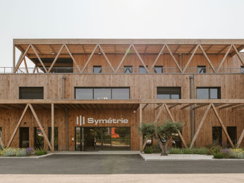Symétrie - Bouillargues - Gard et Occitanie