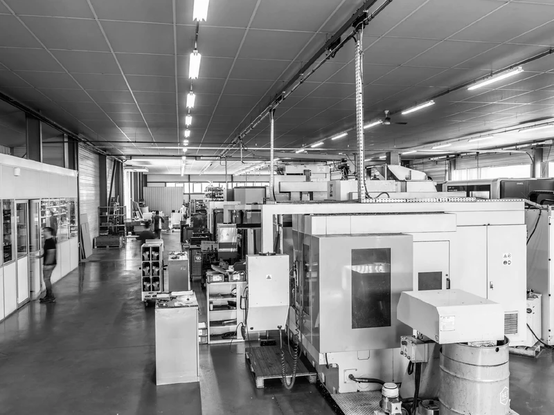 Équipes d'une entreprise de Mécanique de précision, Prototypage, Usinage, Atelier d'usinage à Pau, Bayonne, Oloron-Sainte-Marie