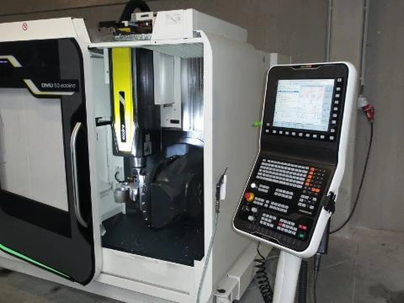 Équipes d'une entreprise de Mécanique de précision, Fabrication de machines spéciales, Usinage, Atelier d'usinage, Fabrication de machines à Blois, Vendôme, Romorantin-Lanthenay