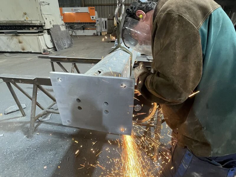 Équipes d'une entreprise de Chaudronnerie, Tôlerie, Mécano-soudure, Tuyauterie à Bourg-en-Bresse, Nantua, Belley, Gex