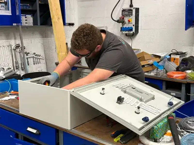 Salariés et locaux de SERAM Industrie : Maintenance industrielle, Mécano-soudure - Rhône