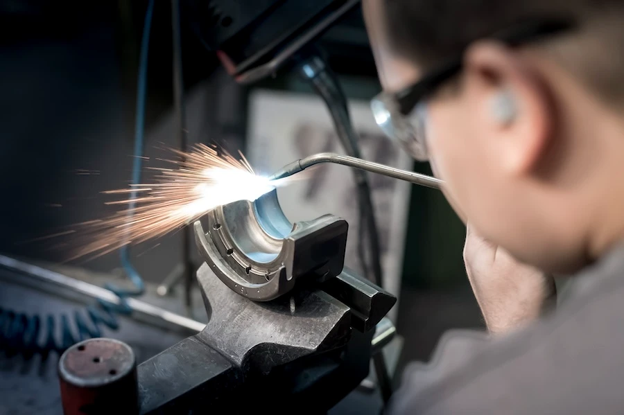 Pharmov entreprise de Fabrication de moules et outillages Loire