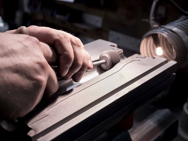 Équipes d'une entreprise de Fabrication de moules et outillages à 