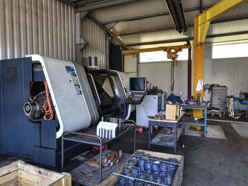 Salariés et locaux de Verneuil : Mécanique de précision, Usinage, Atelier d'usinage - Aisne