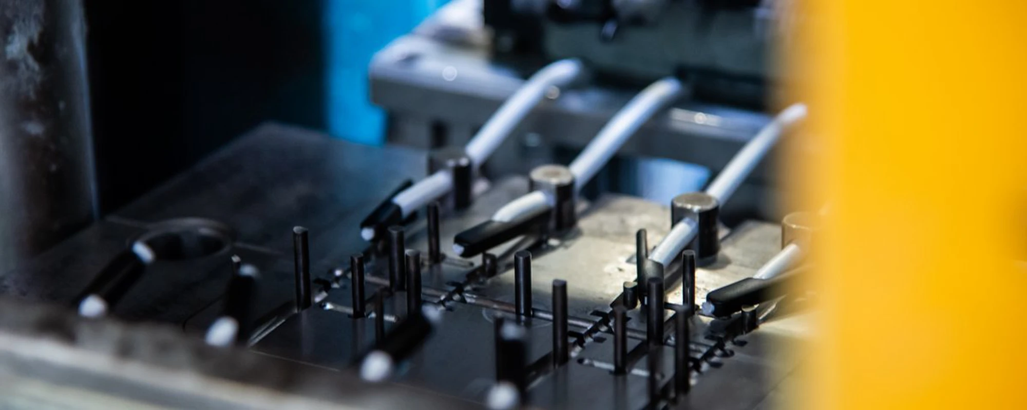 ATIPLAST entreprise de Injection plastique, Extrusion plastique Puy-de-Dôme