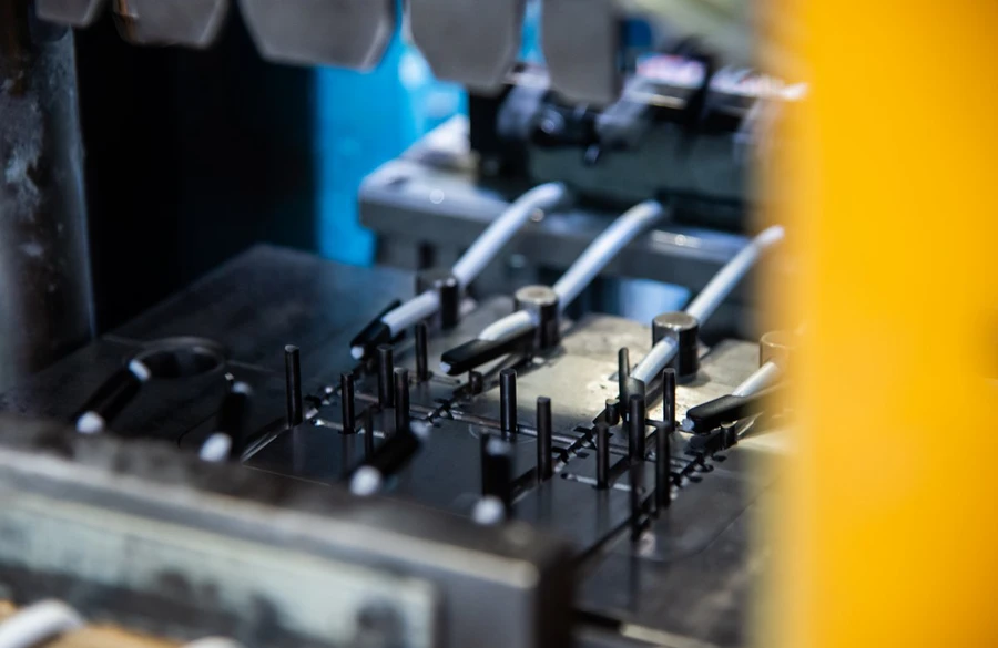 ATIPLAST entreprise de Injection plastique, Extrusion plastique Puy-de-Dôme