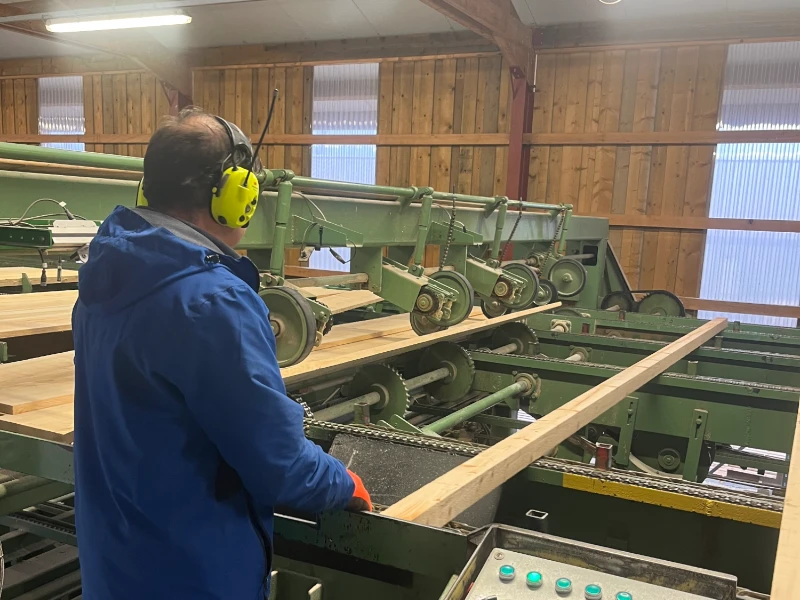 Équipes d'une entreprise de Scierie à Besançon, Montbéliard, Pontarlier