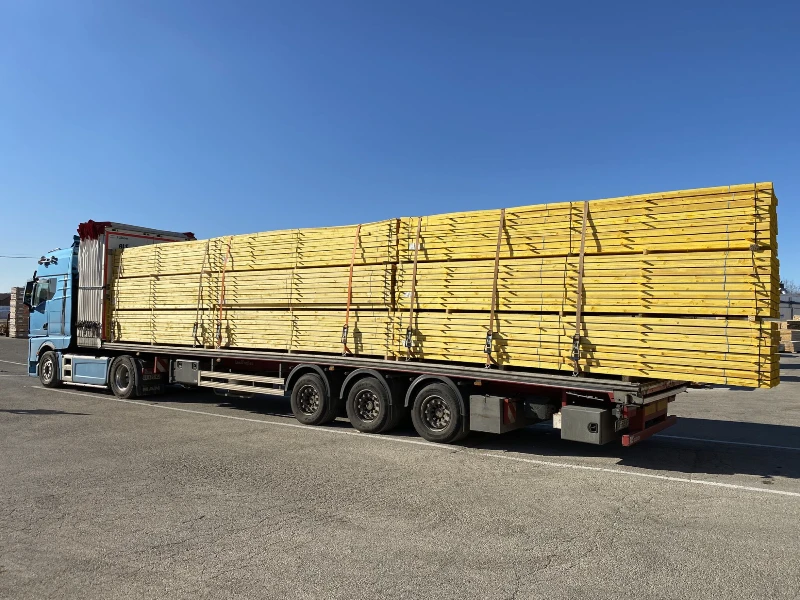 Salariés et locaux de Solibois : Scierie - Doubs