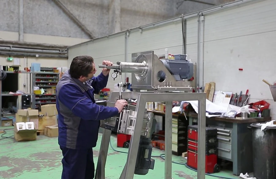 SIMON Frères entreprise de Fabrication de machines, Fabrication de machines spéciales Manche